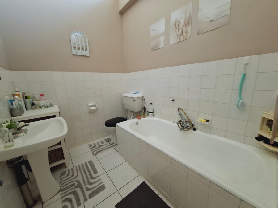 2 Bedroom Property for Sale in Navalsig Free State